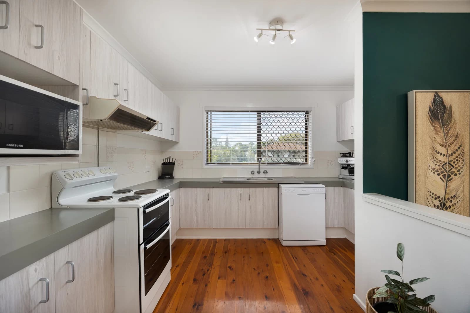 14 Avalon Court, Strathpine, QLD, 4500, Strathpine - Thumbnail 4