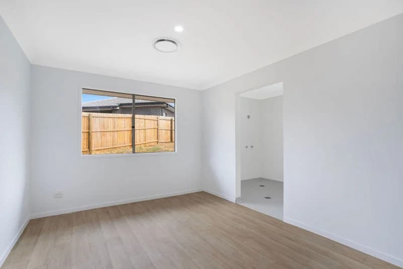 22 Dominique Way, Flinders View, QLD, 4305, Flinders View - Thumbnail 6