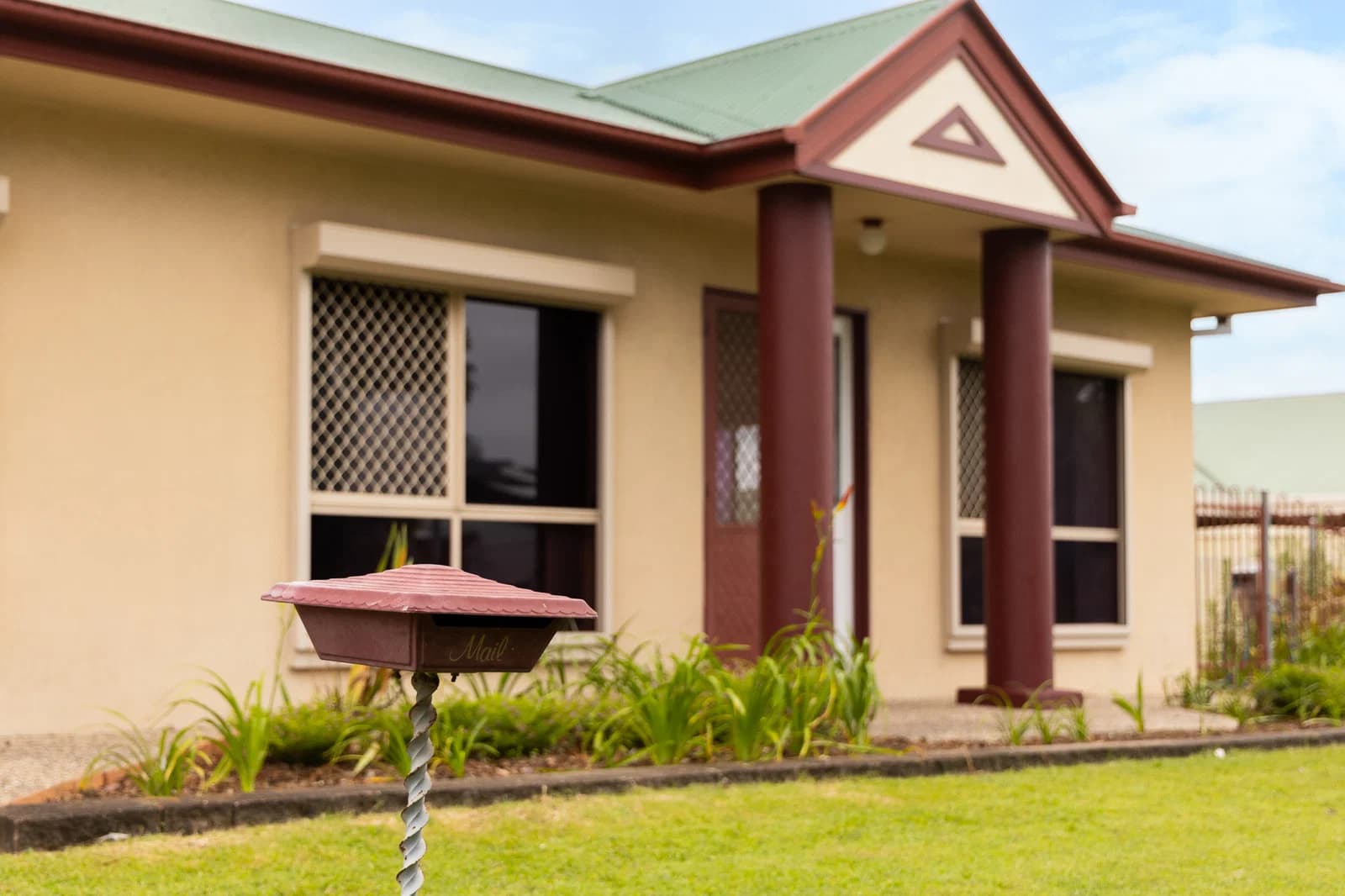 2 Pioneer Drive, Raceview, QLD, 4305, Raceview - Thumbnail 2