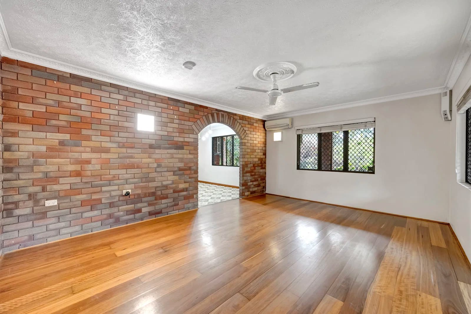 7 Carina Court, Mount Louisa, QLD, 4814, Mount Louisa - Thumbnail 7