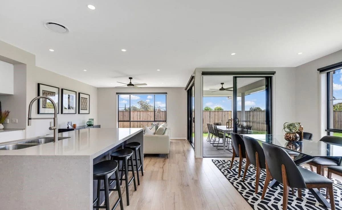 5 Moores Road, Redland Bay, QLD, 4165, Redland Bay - Thumbnail 3