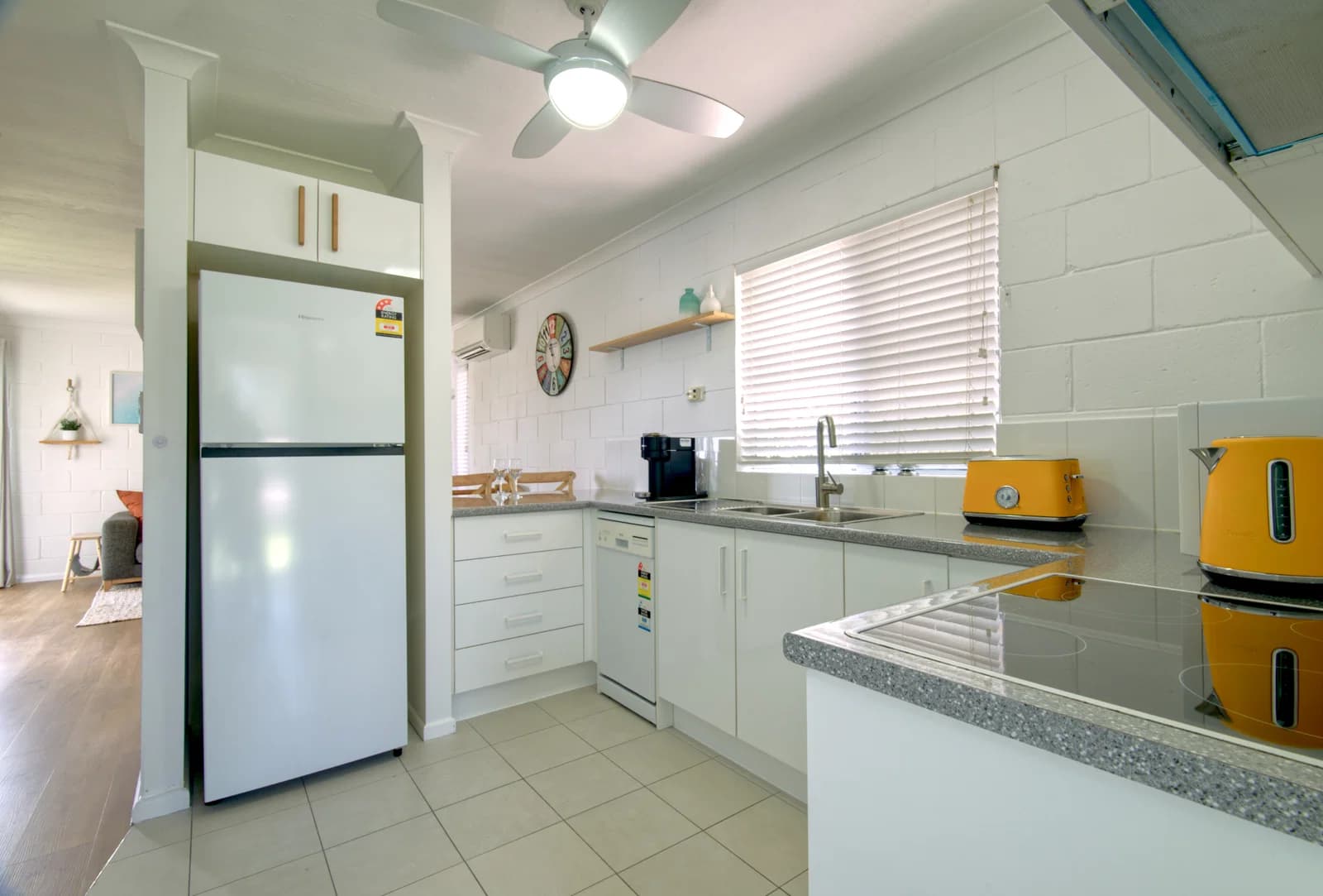 1/2 Pettigrew Street, Mooloolaba, QLD, 4557, Mooloolaba - Thumbnail 2