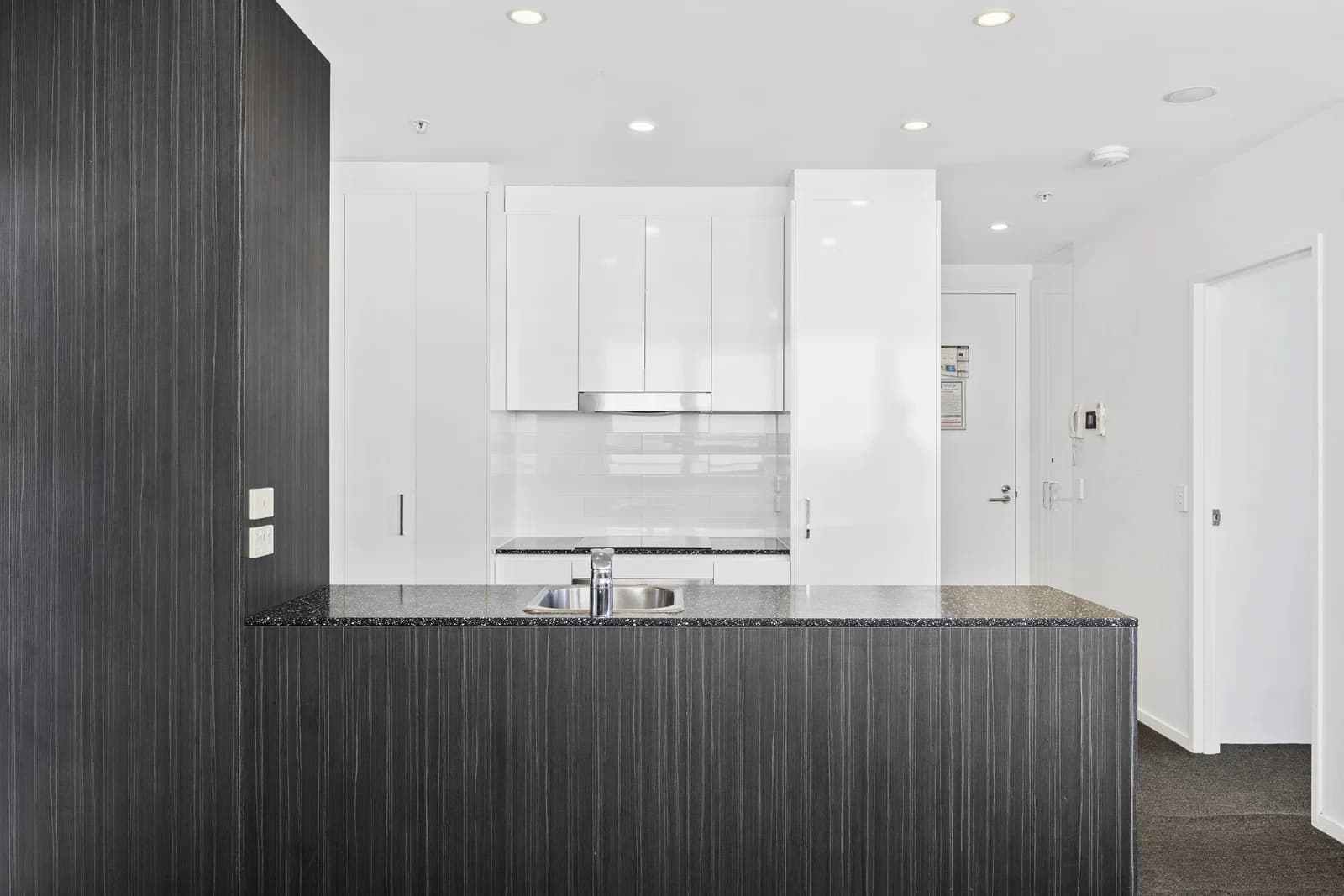88/2729 Gold Coast Highway, Broadbeach, QLD, 4218, Broadbeach - Thumbnail 5