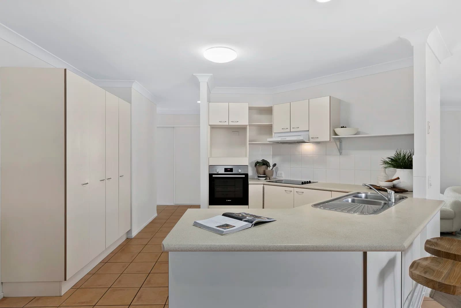 38 Samantha Street, Wynnum West, QLD, 4178, Wynnum West - Thumbnail 3