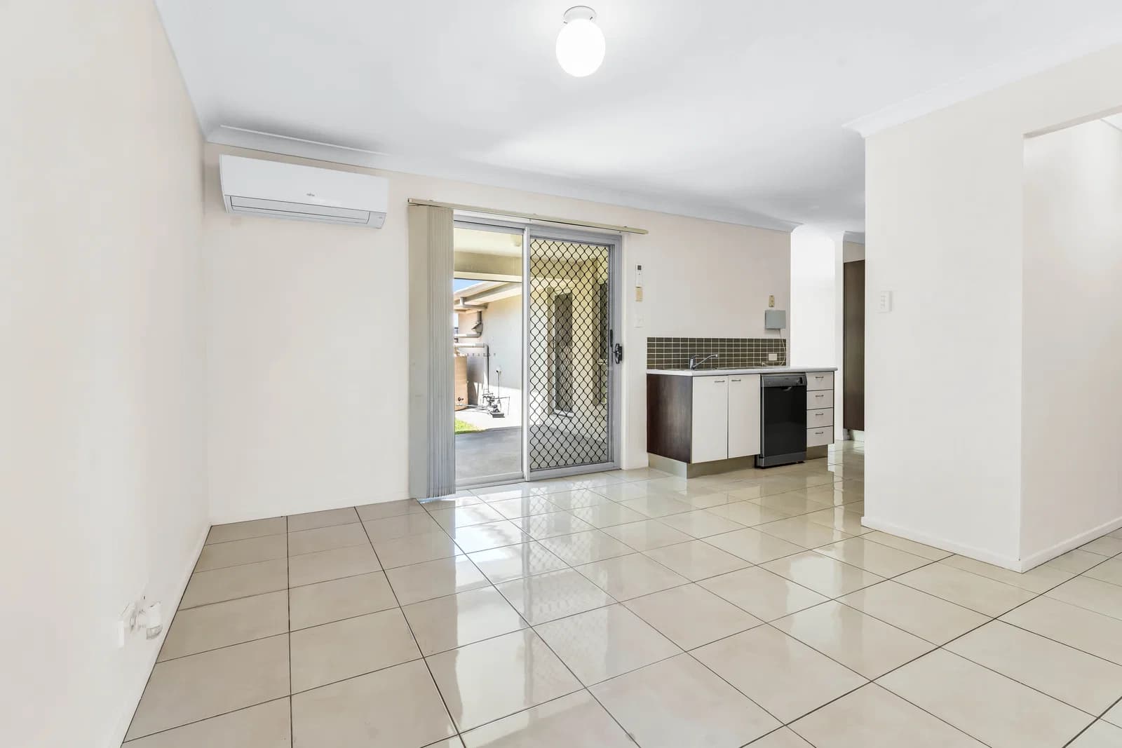 18 Cantoni Place, Richlands, QLD, 4077, Richlands - Thumbnail 7