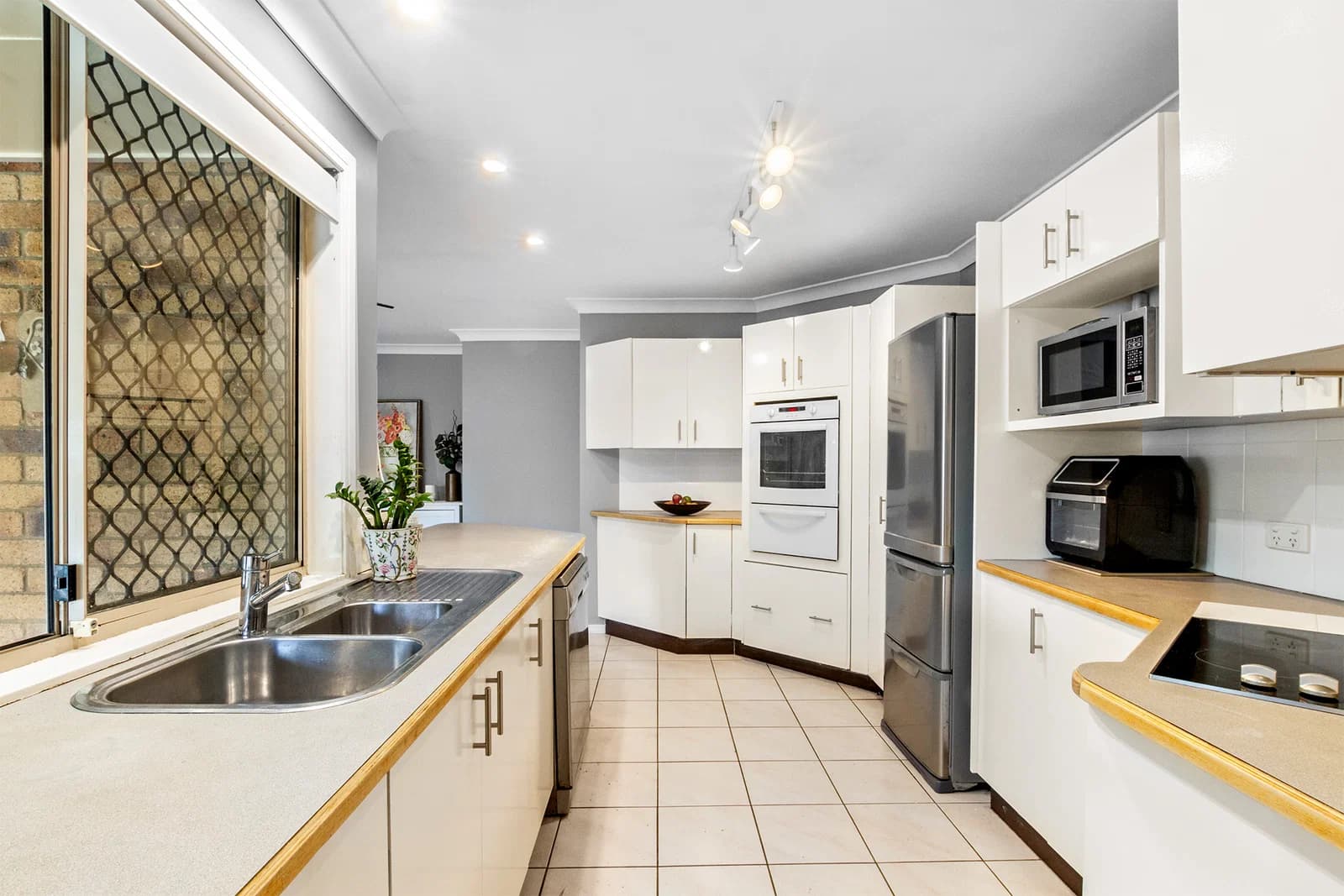 8 Lenae Court, Murrumba Downs, QLD, 4503, Murrumba Downs - Thumbnail 5