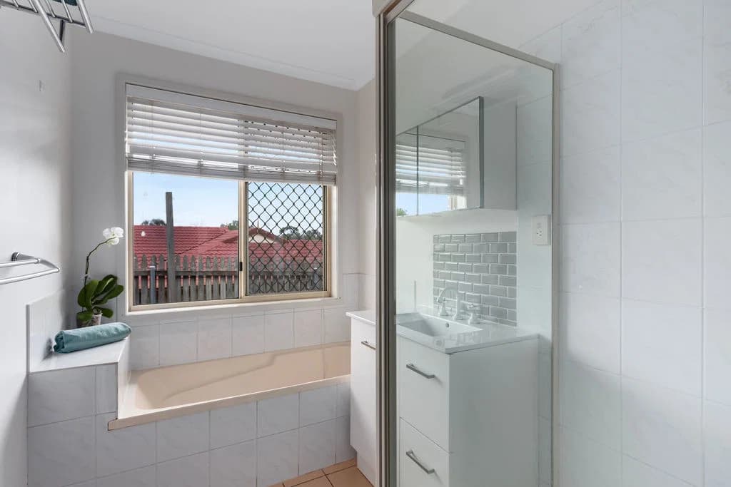 22 Whitlam Drive, Collingwood Park, QLD, 4301, Collingwood Park - Thumbnail 8