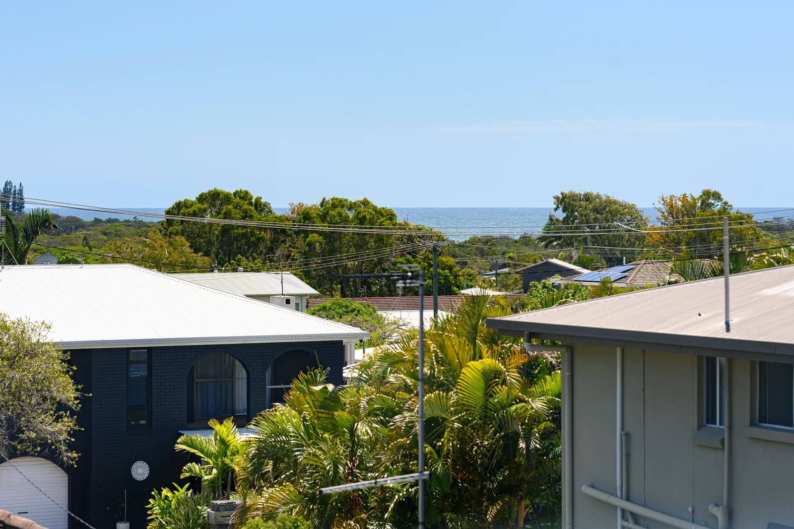 13 Matilda Crescent, Battery Hill, QLD, 4551, Battery Hill - Thumbnail 2