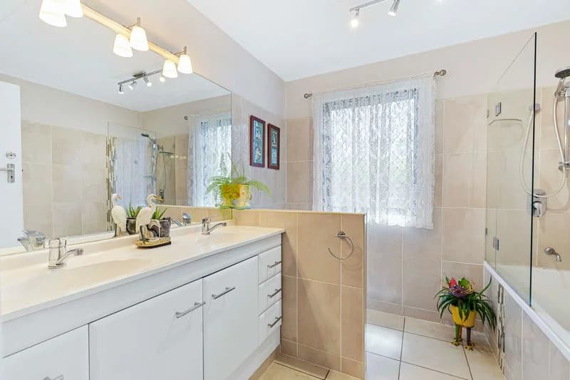 1054 Anzac Avenue, Petrie, QLD, 4502, Petrie - Thumbnail 6