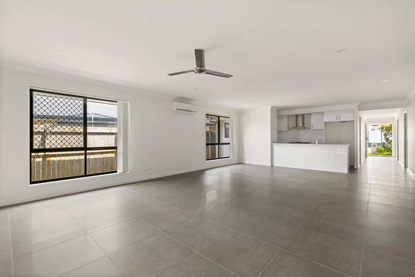 10 Swansea Circuit, Redland Bay, QLD, 4165, Redland Bay - Thumbnail 6