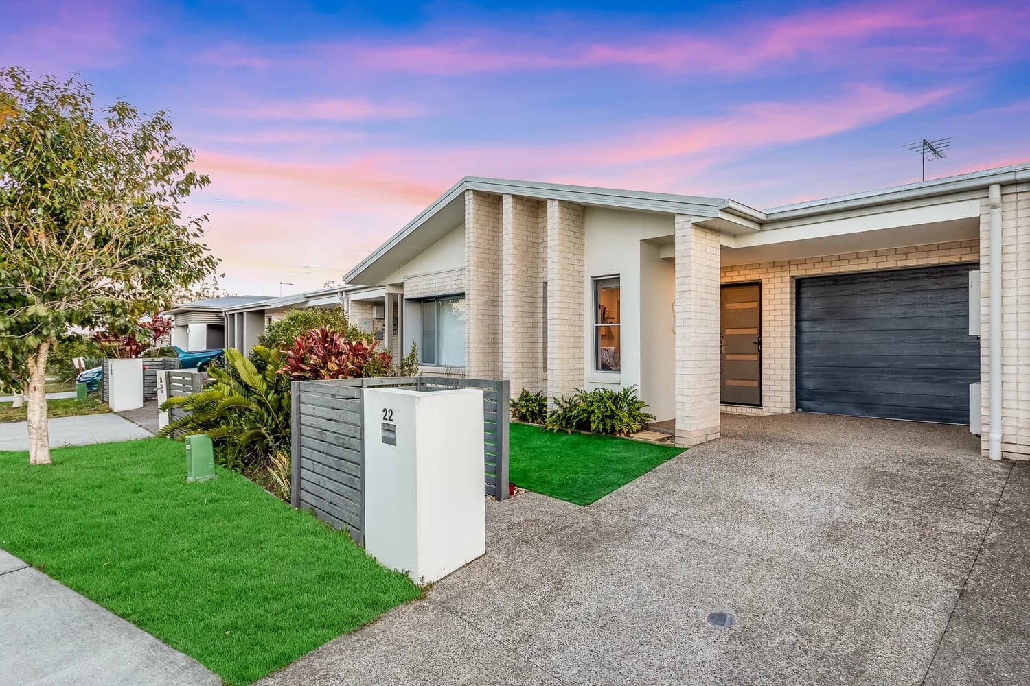 22 Gilvear Crescent Strathpine QLD 4500, Strathpine - Thumbnail 2