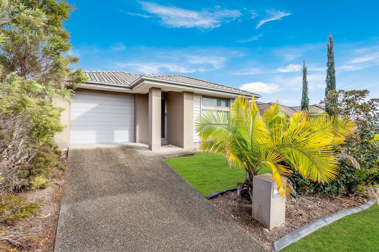 96 Valentine Circuit, Augustine Heights, QLD, 4300, Augustine Heights - Thumbnail 2