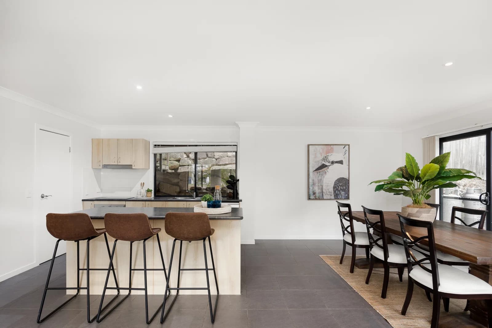 8 Gellert Close, Maudsland, QLD, 4210, Maudsland - Thumbnail 4