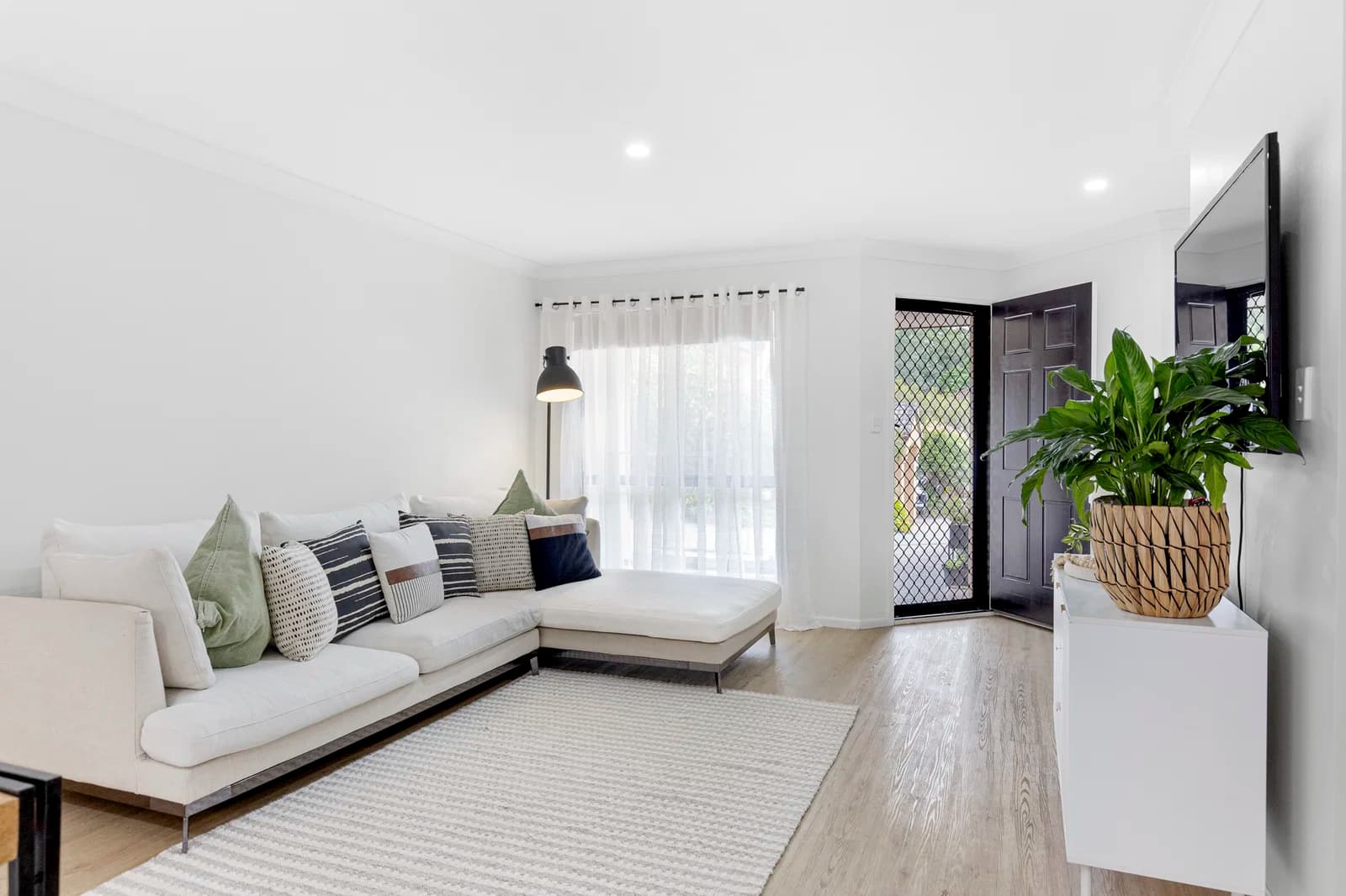 26/4 Bushmead Street, Nerang, QLD, 4211, Nerang - Thumbnail 2