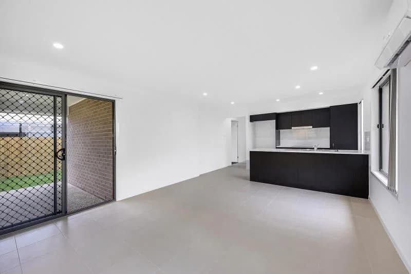 21 Daintree Court, Park Ridge, QLD, 4125, Park Ridge - Thumbnail 2