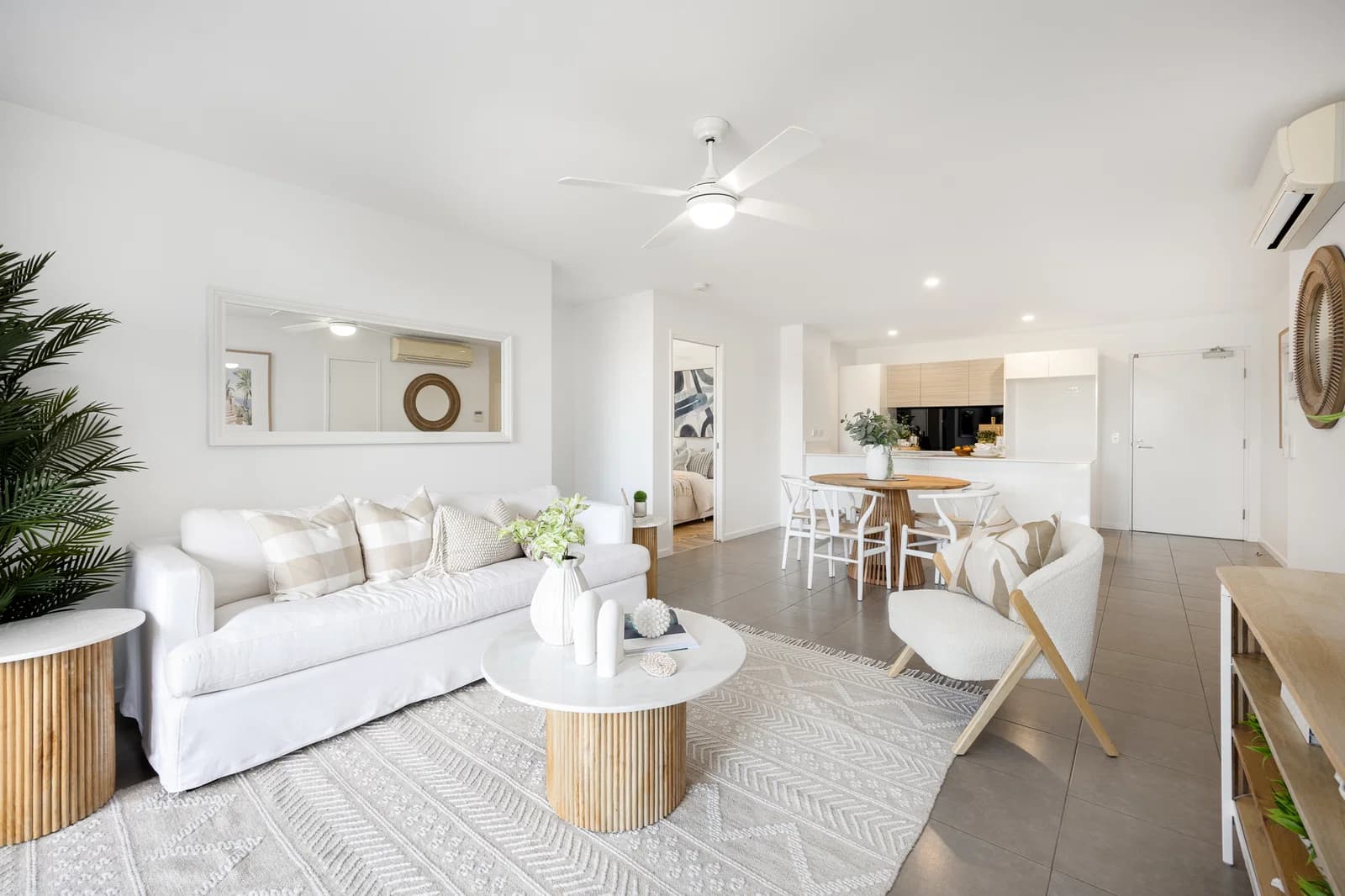 4213/1-7 Waterford Court, Bundall, QLD, 4217, Bundall - Thumbnail 2