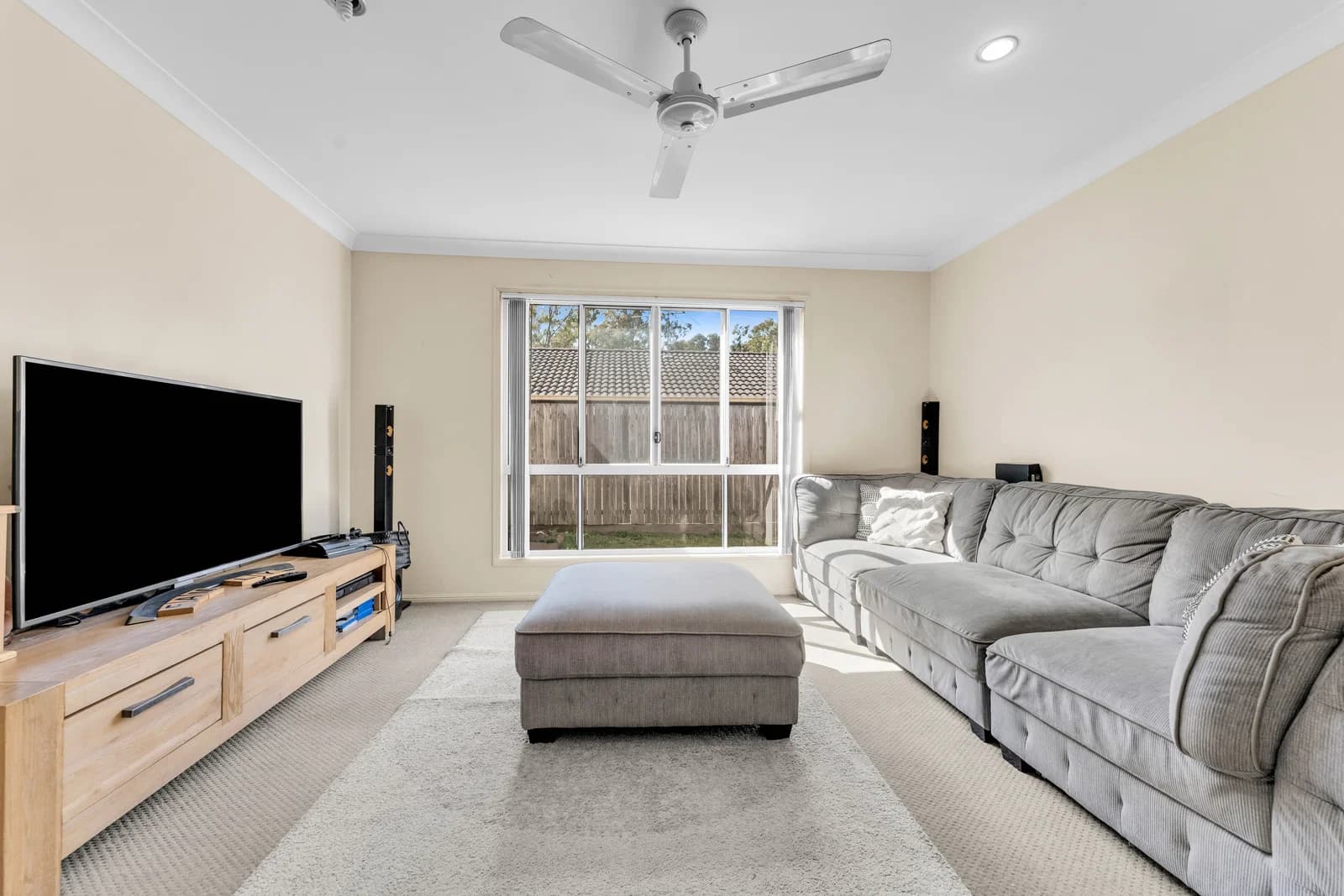 54 Hannam Crescent, Forest Lake, QLD, 4078, Forest Lake - Thumbnail 2