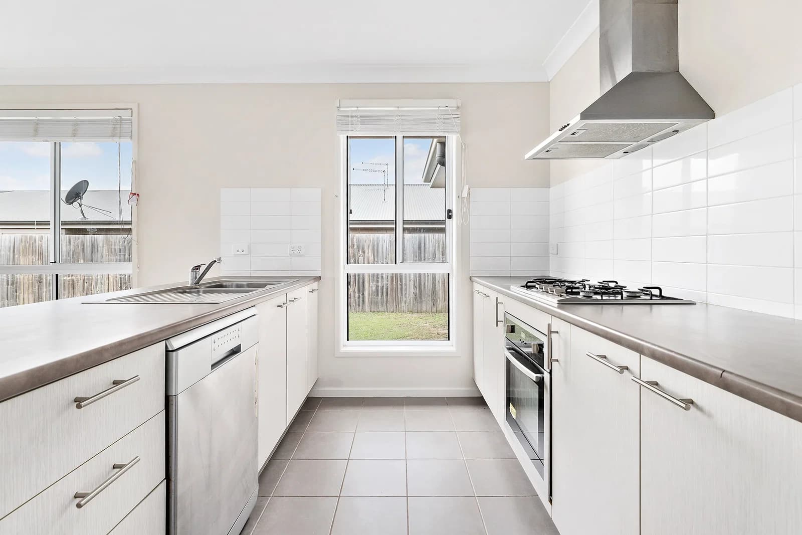 67 Judith Street, Crestmead, QLD, 4132, Crestmead - Thumbnail 2