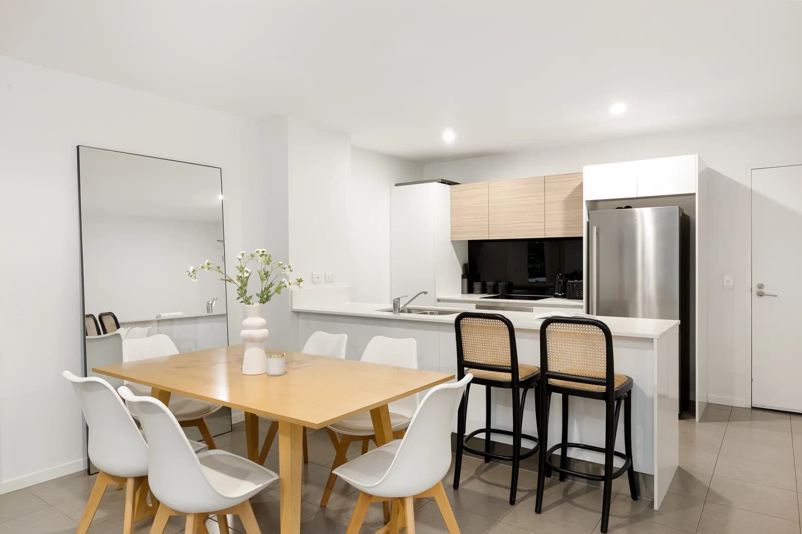 3111/1-7 Waterford Court, Bundall, QLD, 4217, Bundall - Thumbnail 2