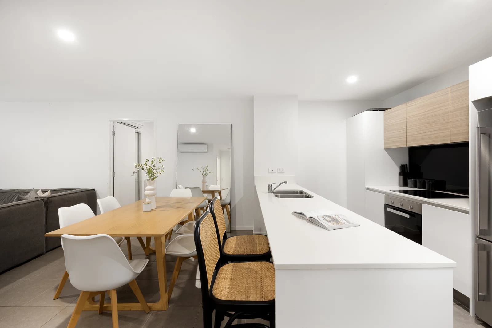 3111/1-7 Waterford Court, Bundall, QLD, 4217, Bundall - Thumbnail 3