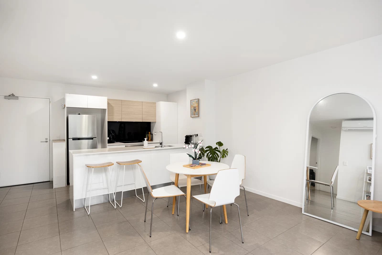 2204/1-7 Waterford Court, Bundall, QLD, 4217, Bundall - Thumbnail 4