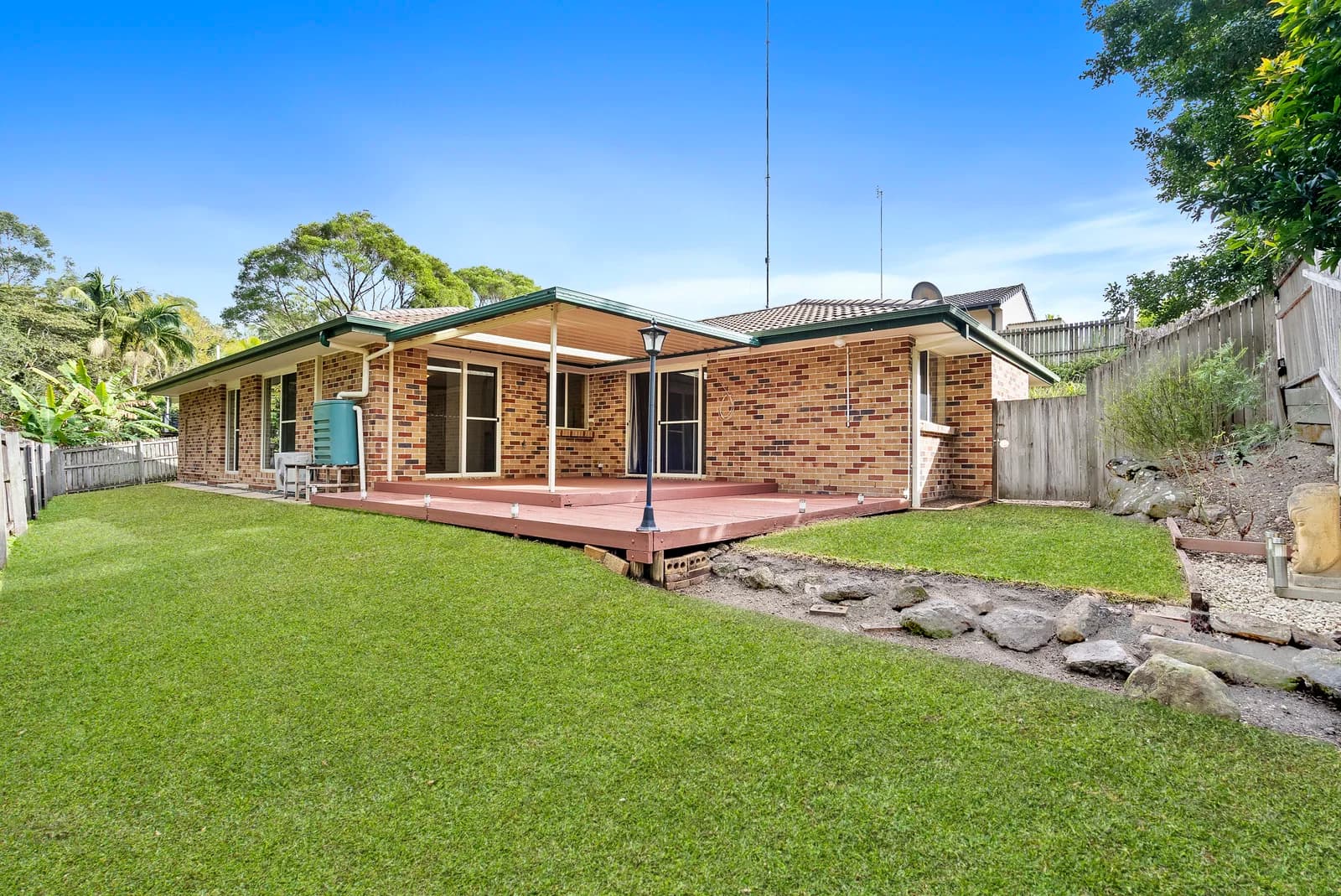 18 Altos Court, Mudgeeraba, QLD, 4213, Mudgeeraba - Thumbnail 2