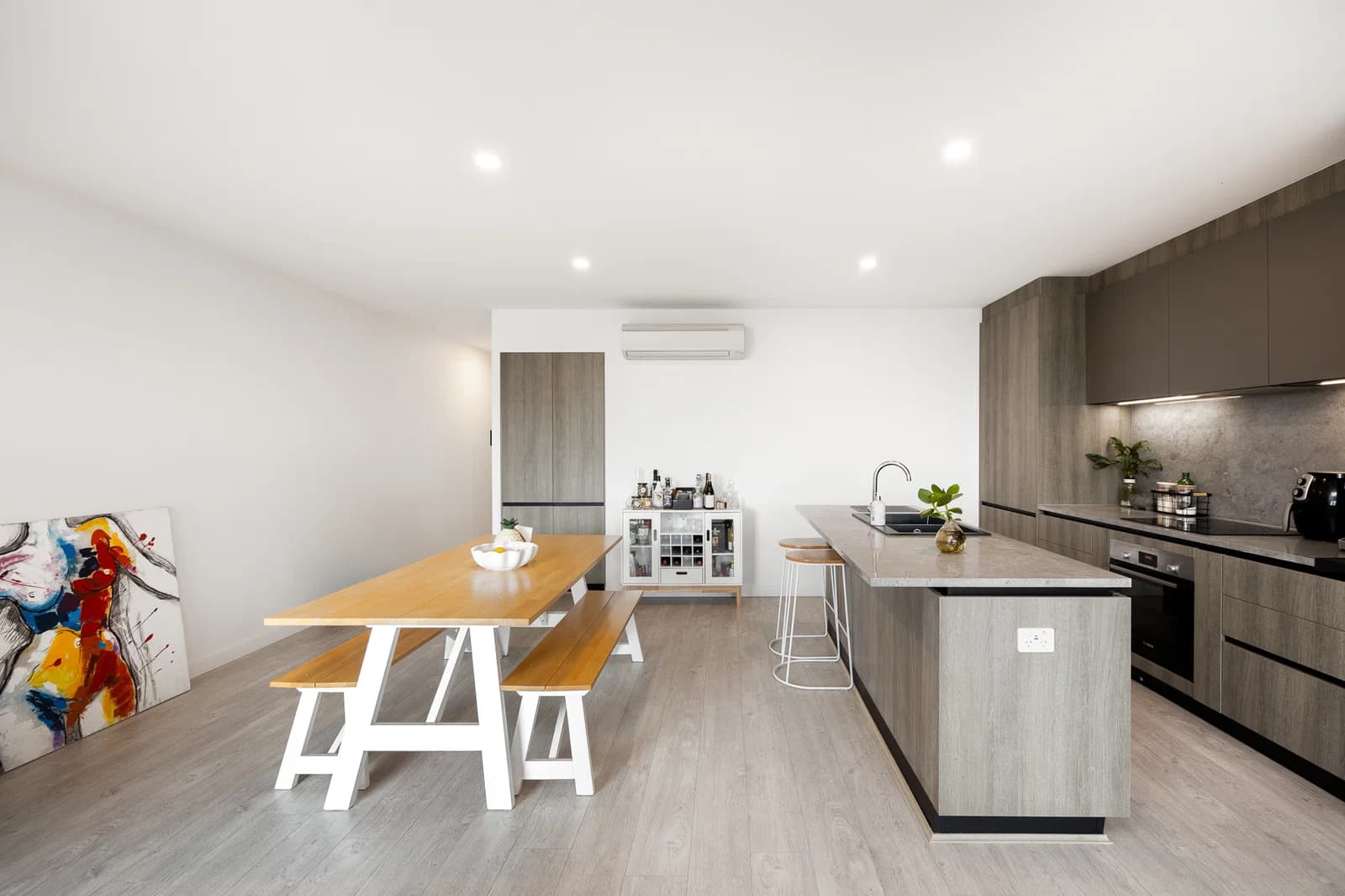 205/135 Eugaree Street, Southport, QLD, 4215, Southport - Thumbnail 4
