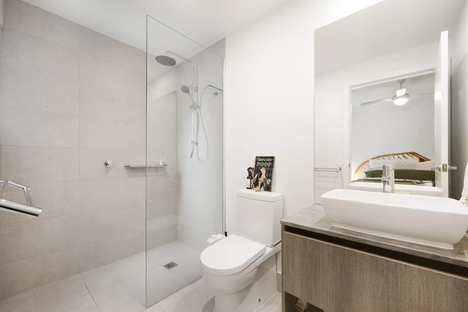 205/135 Eugaree Street, Southport, QLD, 4215, Southport - Thumbnail 8
