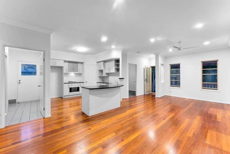 20 Alexandra Avenue, North Lakes, QLD, 4509, North Lakes - Thumbnail 5