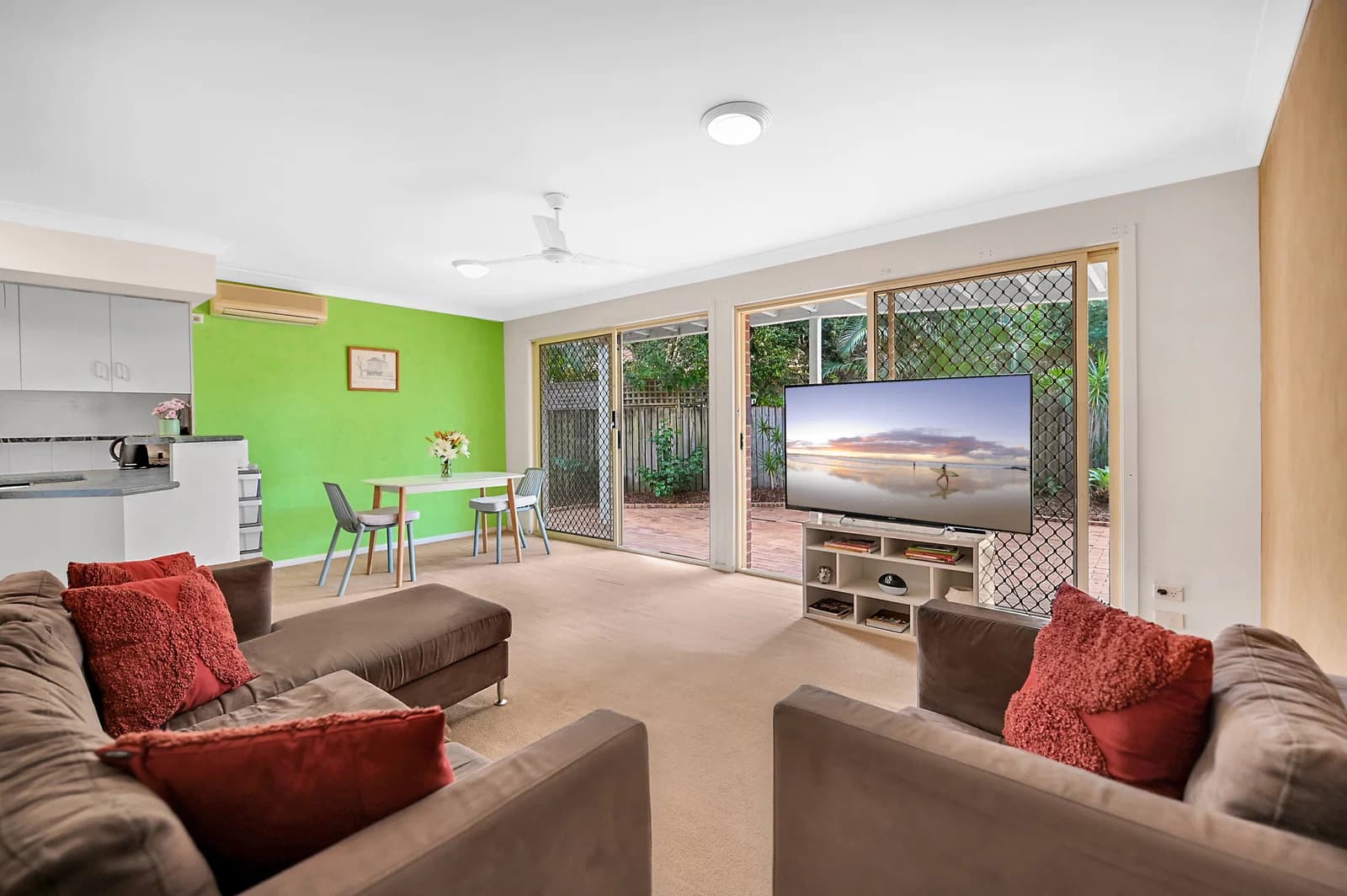 14/7-9 Santa Cruz Boulevard, Clear Island Waters, QLD, 4226, Clear Island Waters - Thumbnail 8
