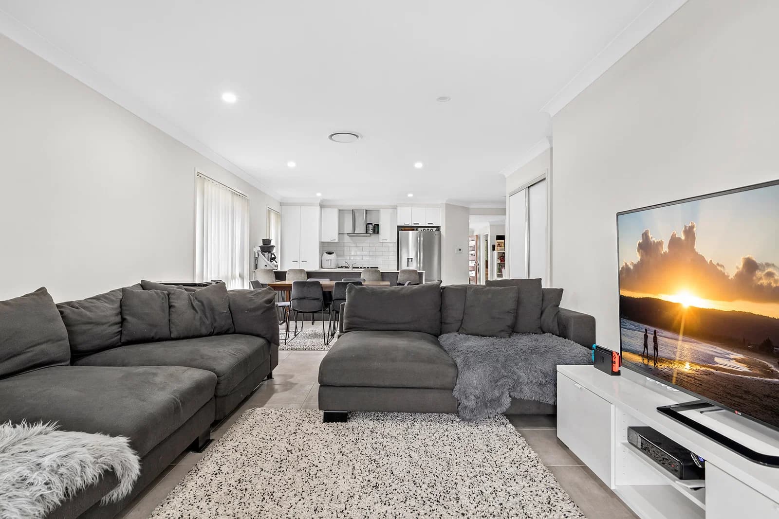 64 Killara Boulevard, Logan Reserve, QLD, 4133, Logan Reserve - Thumbnail 4
