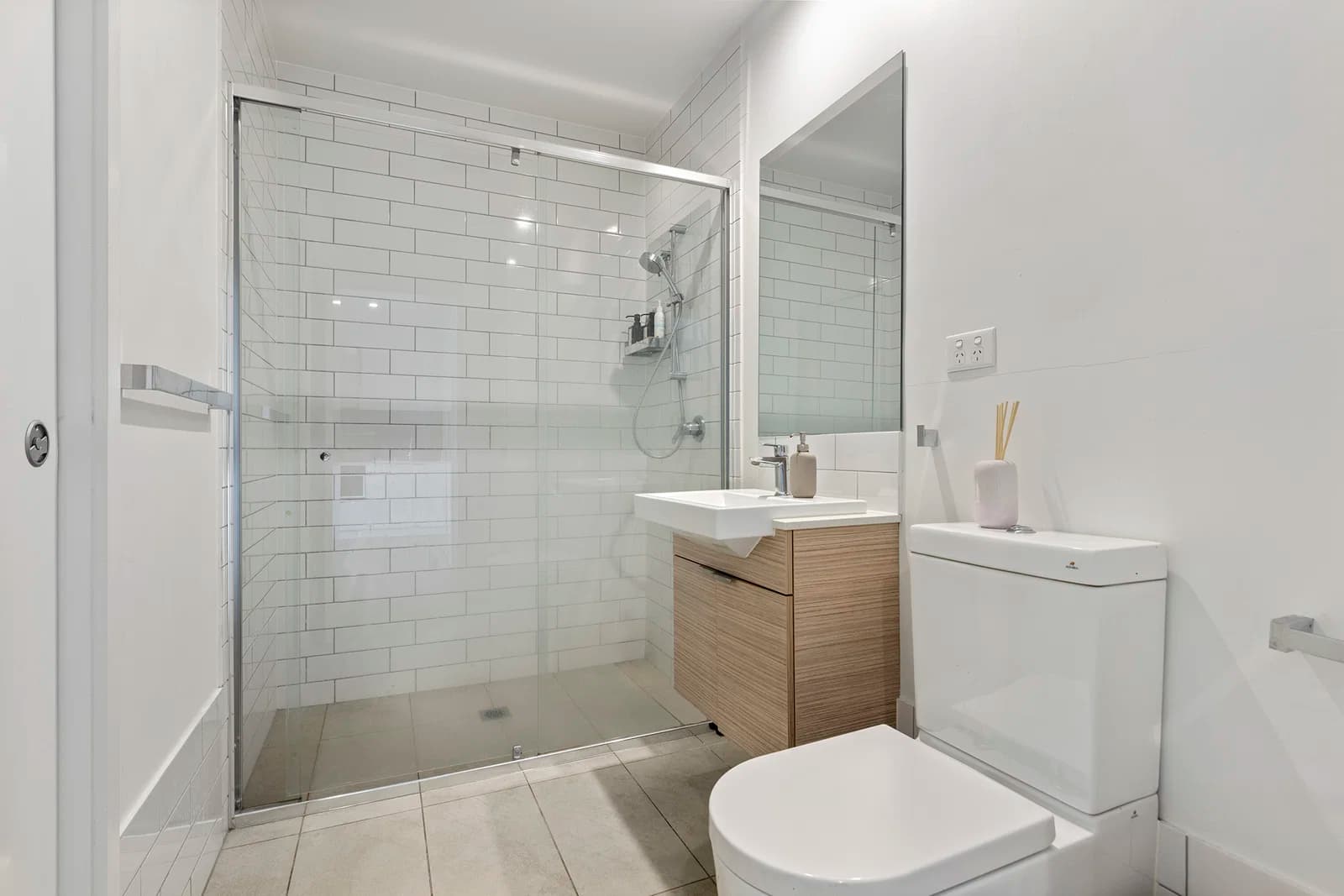 302/111 Kates Street, Morningside, QLD, 4170, Morningside - Thumbnail 8