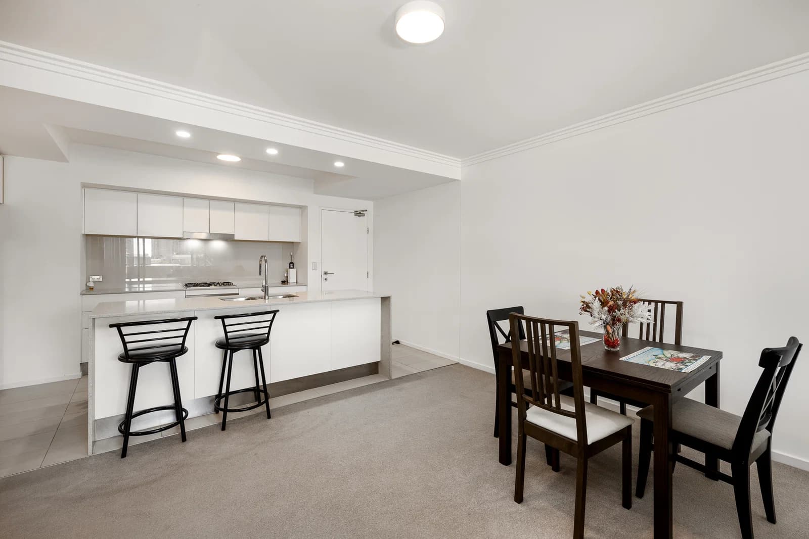 23/53 Darrambal Street, Chevron Island, QLD, 4217, Chevron Island - Thumbnail 4