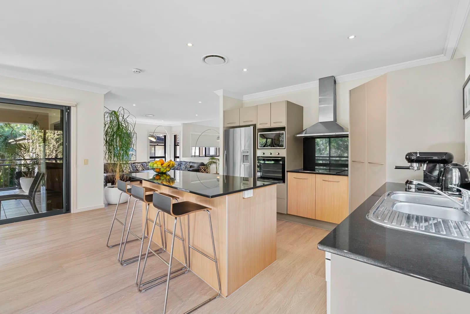 2 Northpoint Close, Robina, QLD, 4226, Robina - Thumbnail 8