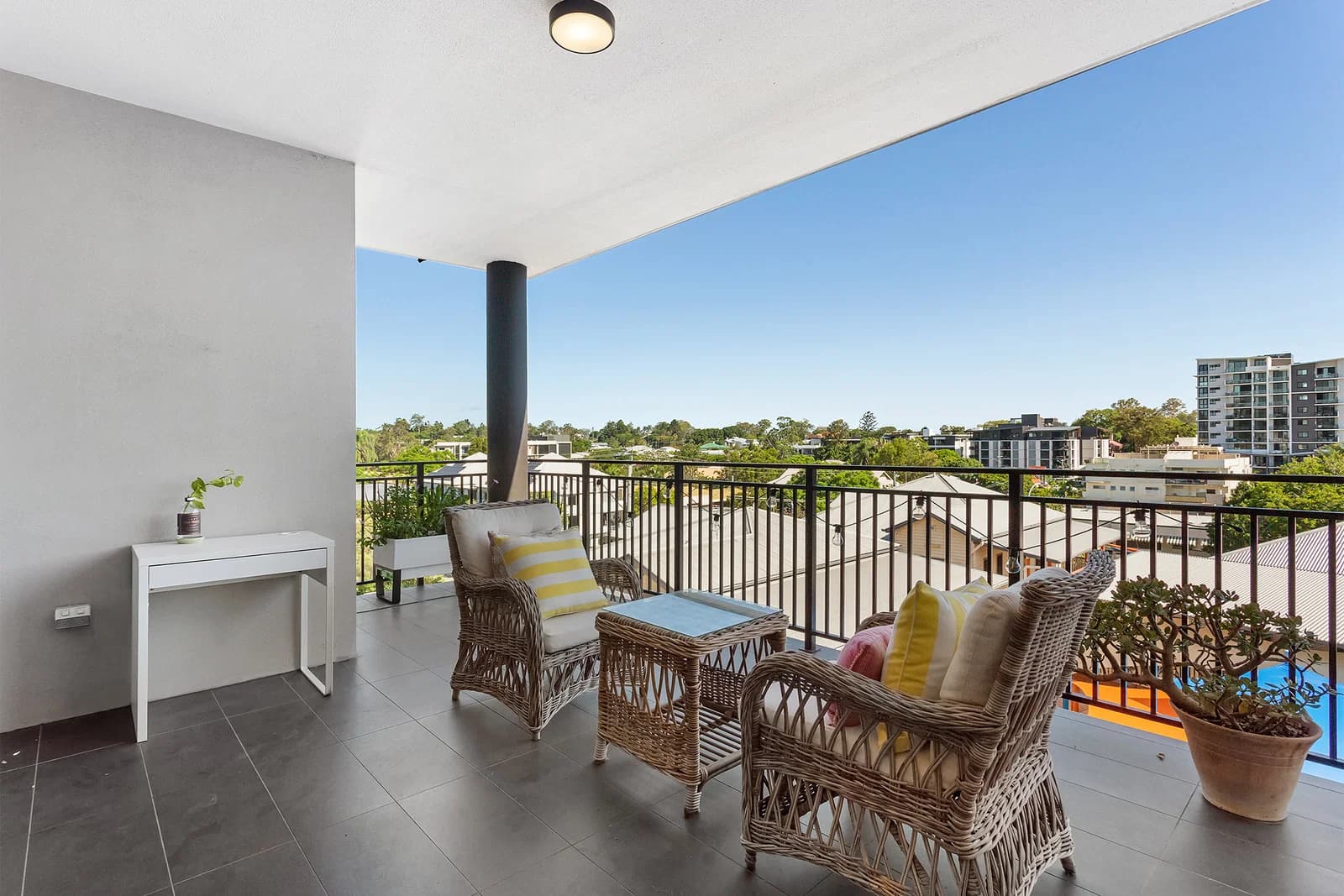 403/133 Clarence Road Indooroopilly QLD 4068, Indooroopilly - Thumbnail 2