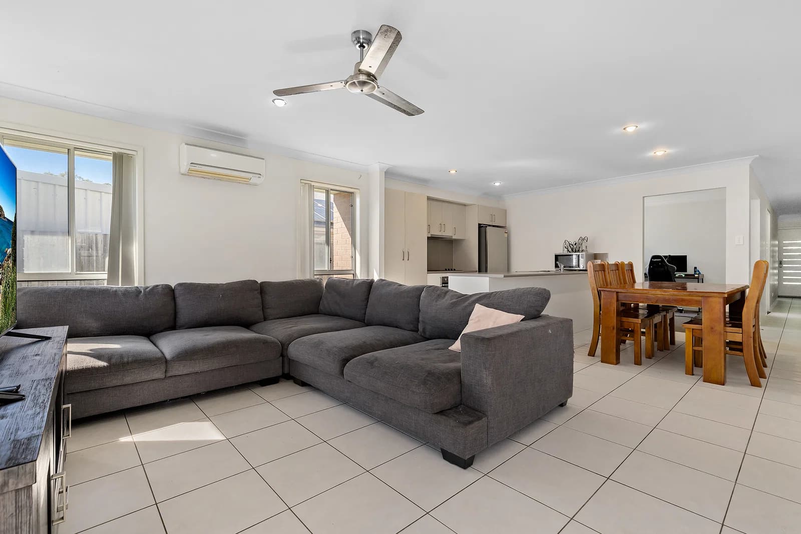 16 Wilkie Street, Bannockburn, QLD, 4207, Bannockburn - Thumbnail 2