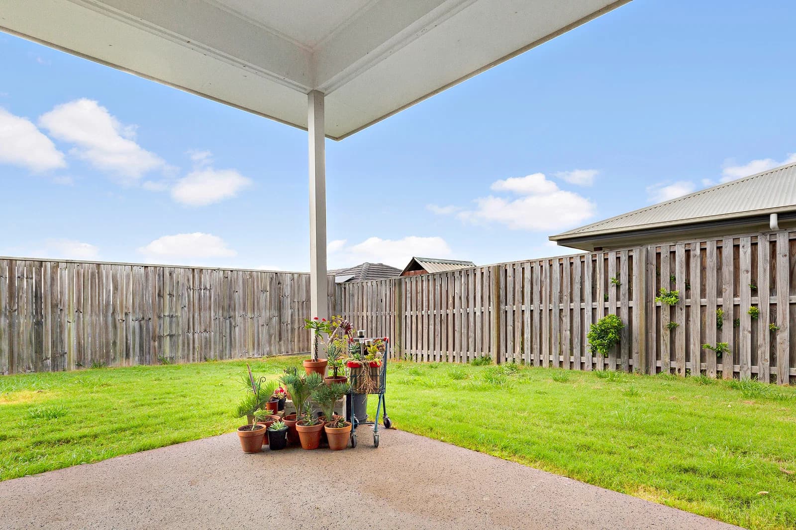 5 Wicker Road, Park Ridge, QLD, 4125, Park Ridge - Thumbnail 2