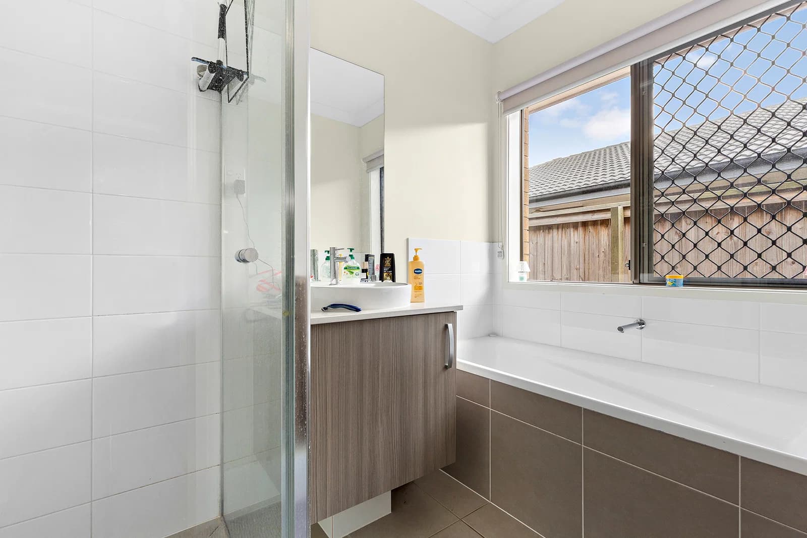 5 Wicker Road, Park Ridge, QLD, 4125, Park Ridge - Thumbnail 6