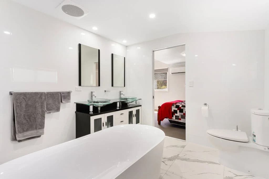 13 Raymond Street, North Ipswich, QLD, 4305, North Ipswich - Thumbnail 8