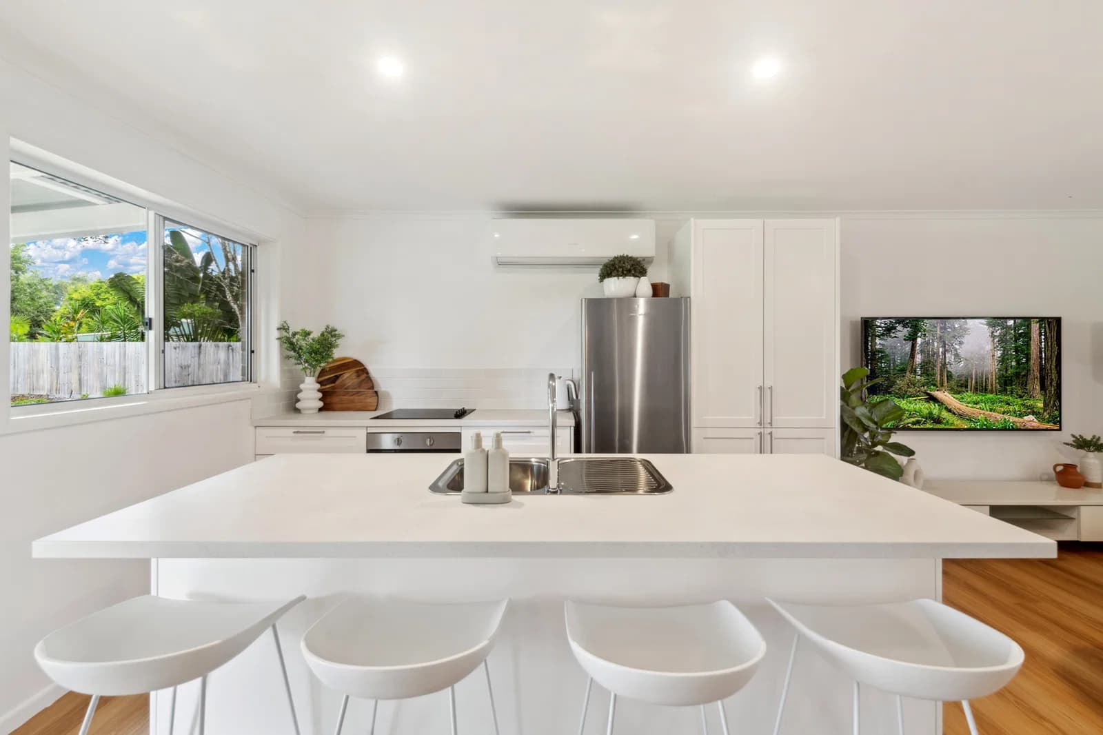 33 Cabrera Crescent Beerwah QLD 4519, Beerwah - Thumbnail 4