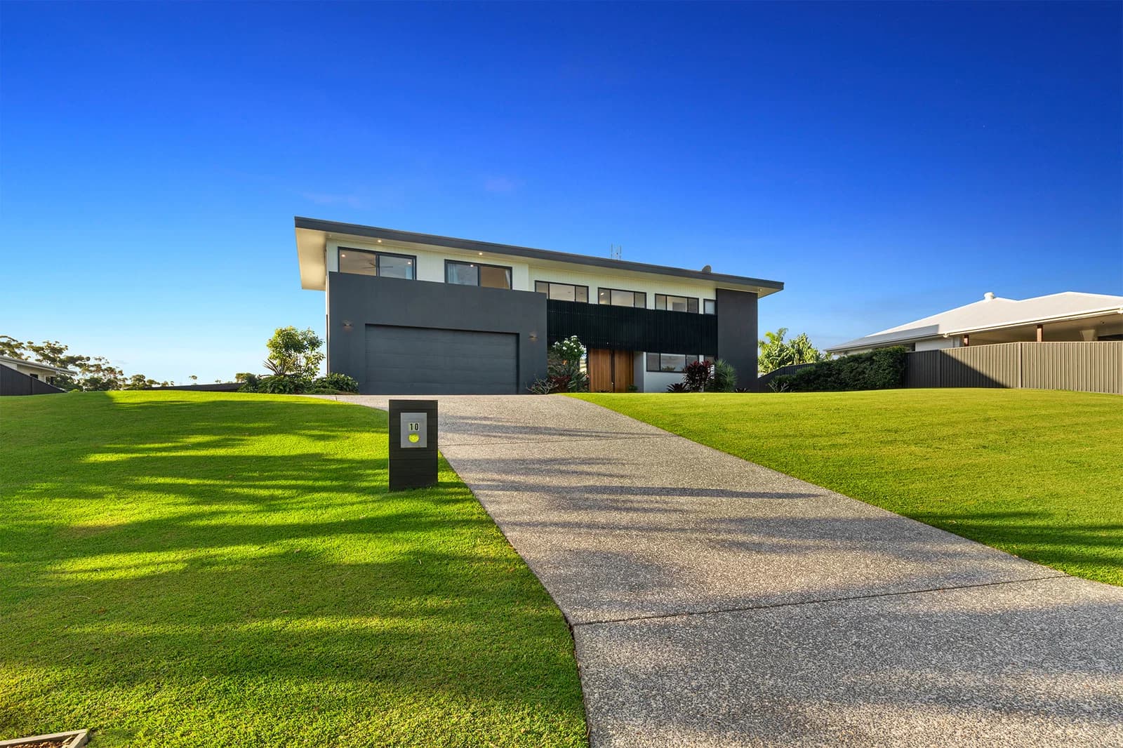 10 Kingfisher Crescent, Palmview, QLD, 4553, Palmview - Thumbnail 2