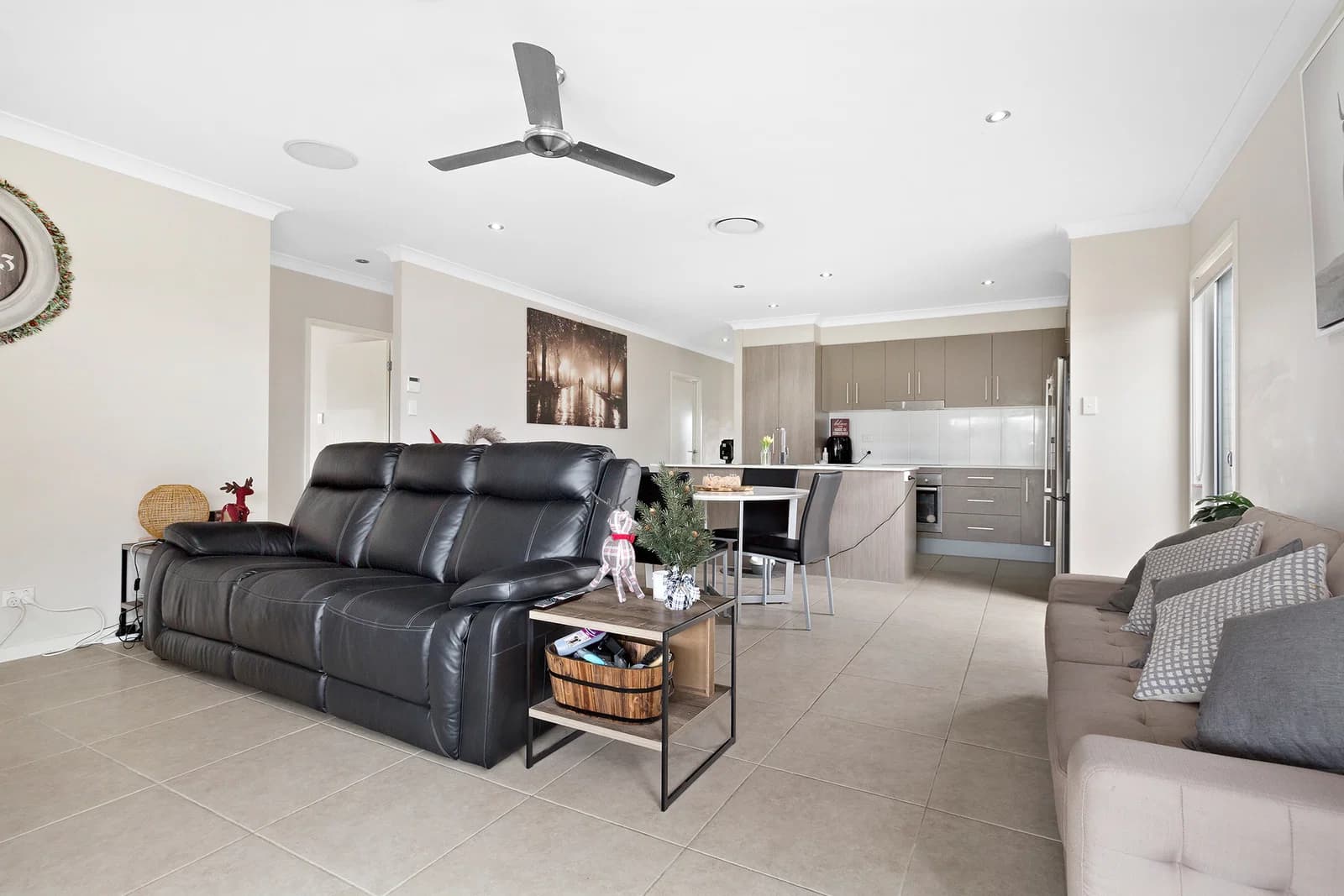 10 Cobblestone Avenue, Logan Reserve, QLD, 4133, Logan Reserve - Thumbnail 4