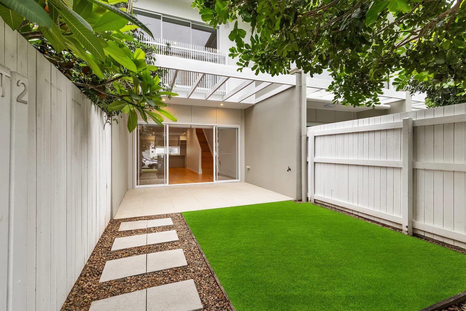 2/5 Troubridge Street, Mount Gravatt East, QLD, 4122, Mount Gravatt East - Image 1