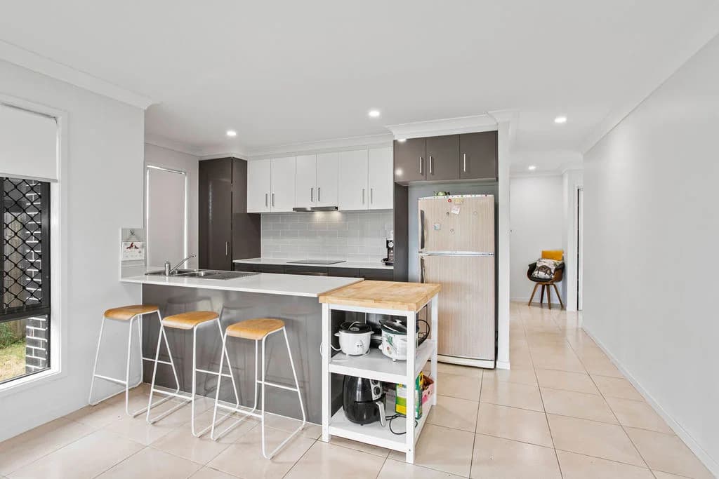 16 Kambu Close, Karalee, QLD, 4306, Karalee - Thumbnail 4