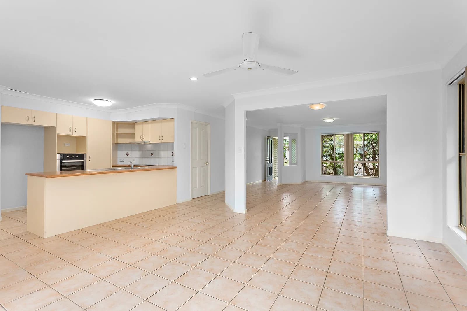 5 Rio Court, Underwood, QLD, 4119, Underwood - Thumbnail 2