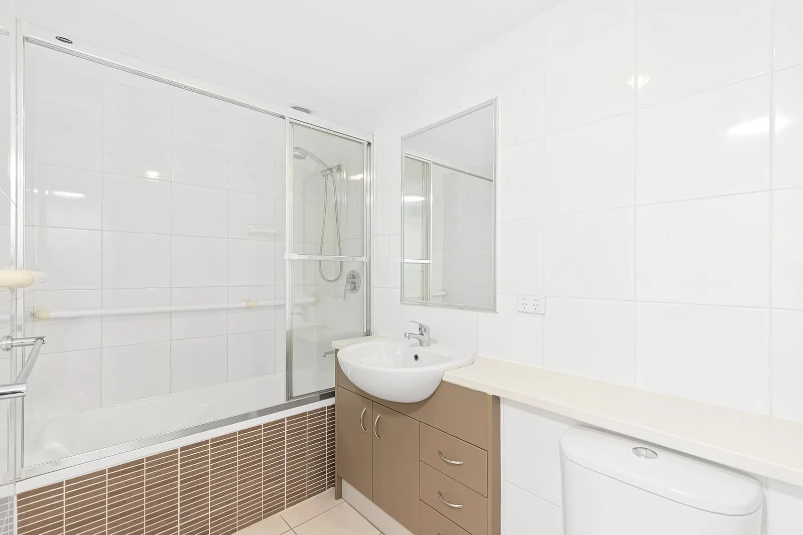 3/8 Wakefield Street, Coorparoo, QLD, 4151, Coorparoo - Thumbnail 8