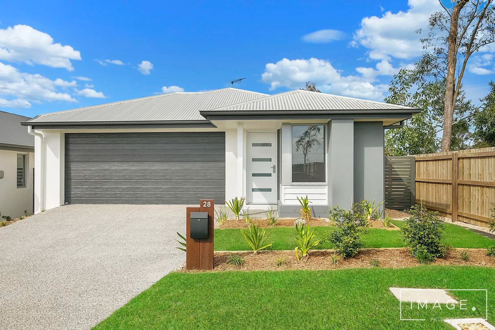 28 Austin Way, Park Ridge, QLD, 4125, Park Ridge - Image 1