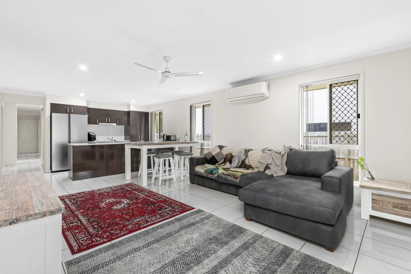 4 Frederick Place, Park Ridge, QLD, 4125, Park Ridge - Thumbnail 2