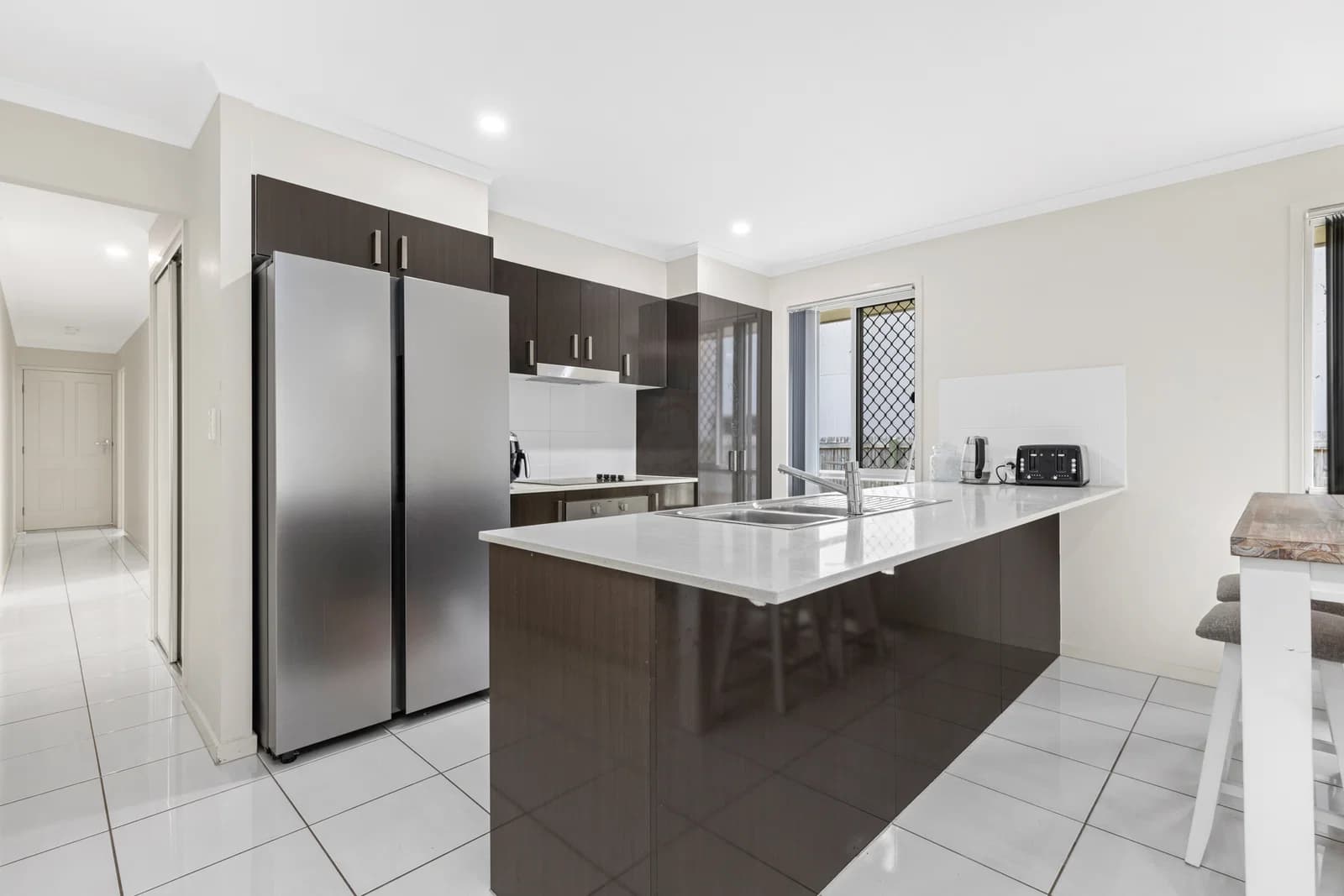 4 Frederick Place, Park Ridge, QLD, 4125, Park Ridge - Thumbnail 4