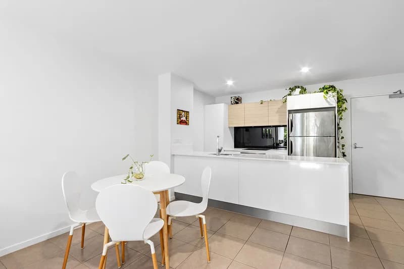 2108/1-7 Waterford Court, Bundall, QLD, 4217, Bundall - Thumbnail 3